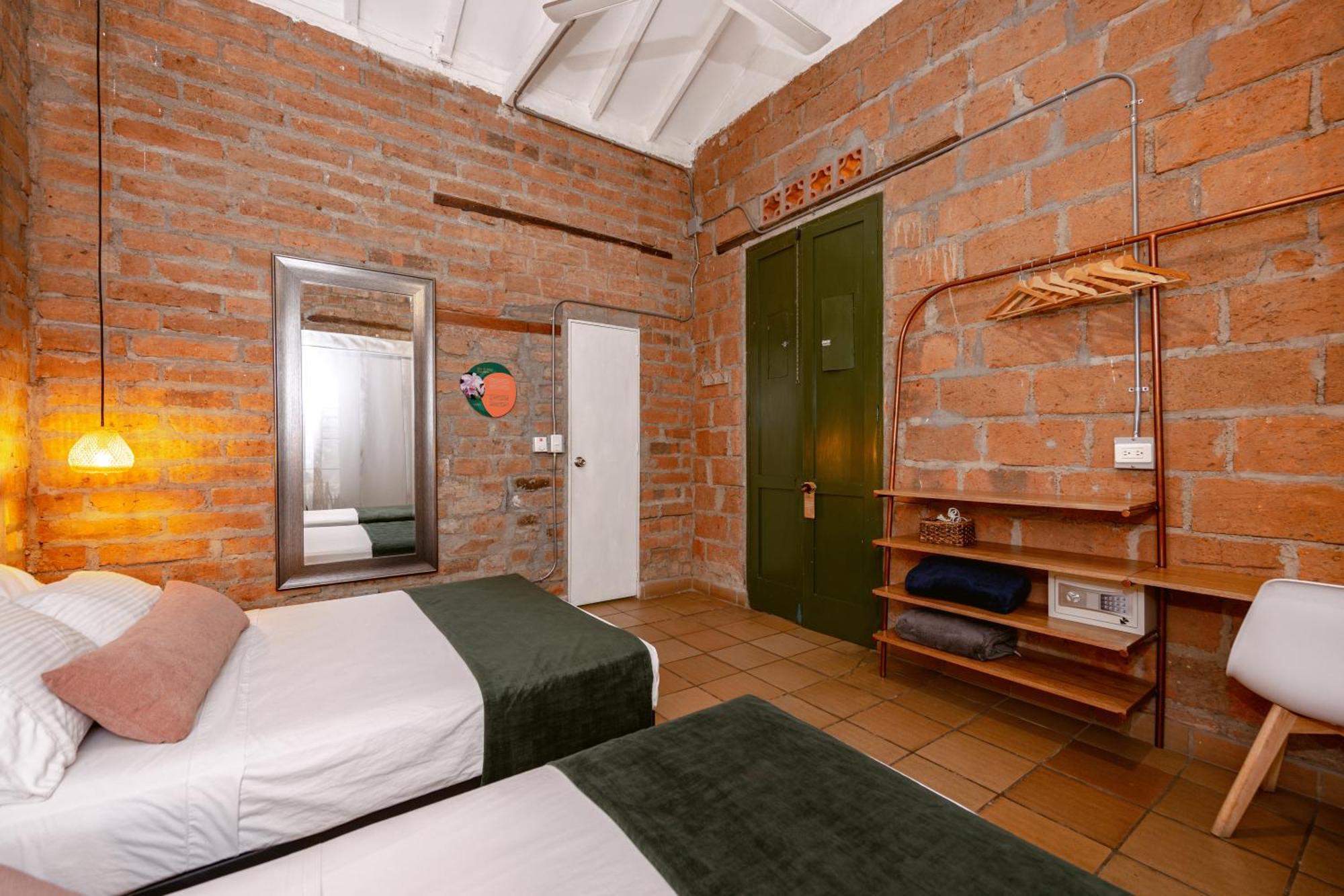 Botanica Casa Hotel Medellin Luaran gambar